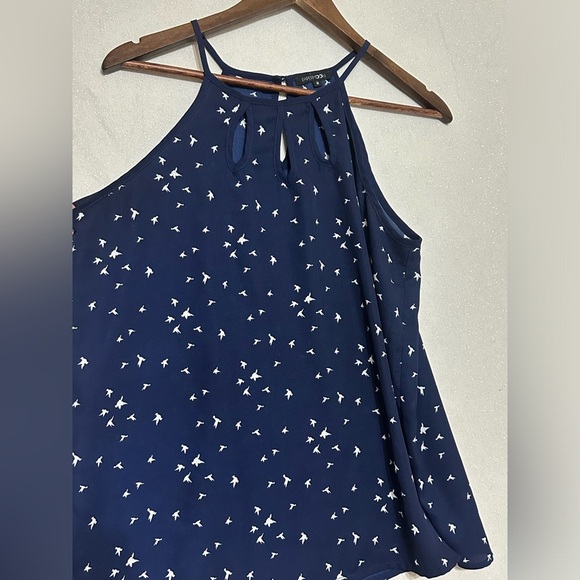Papermoon Tops - Adorable Papermoon. Navy with white birds tank. Size medium